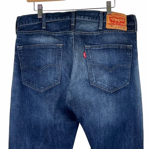 Levis Mens 501 Original Fit Button-Fly Jeans W38 L32 Dark Wash Denim EUC - Picture 4 of 15